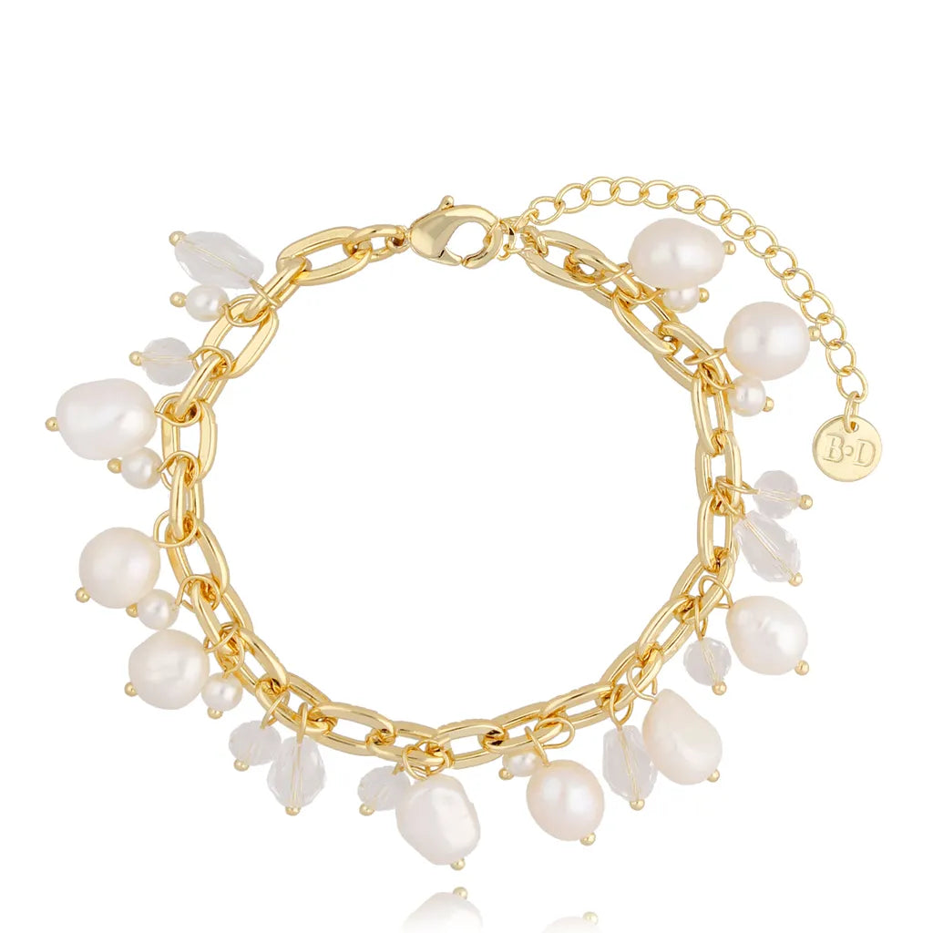 Tricia Pearl Bracelet with Crystals